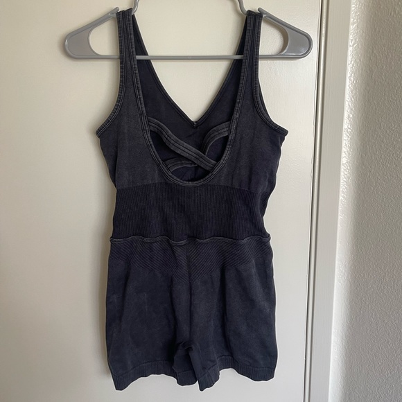 Target athletic romper - Picture 2 of 4